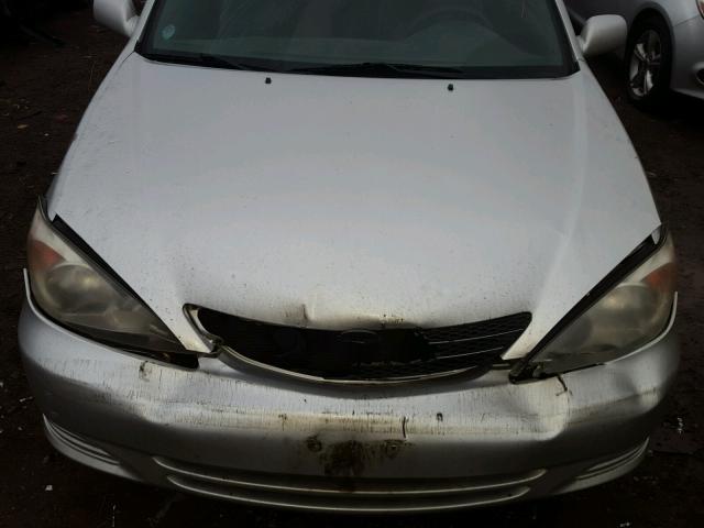 4T1BE32K93U722909 - 2003 TOYOTA CAMRY LE ნაცრისფერი ფოტო 7