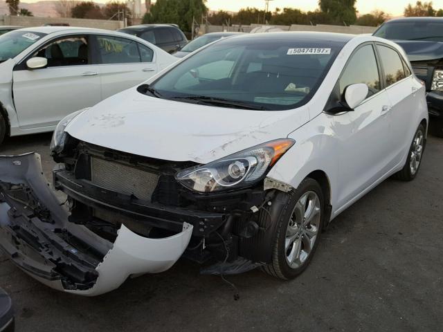 KMHD35LH1EU162609 - 2014 HYUNDAI ELANTRA GT WHITE photo 2