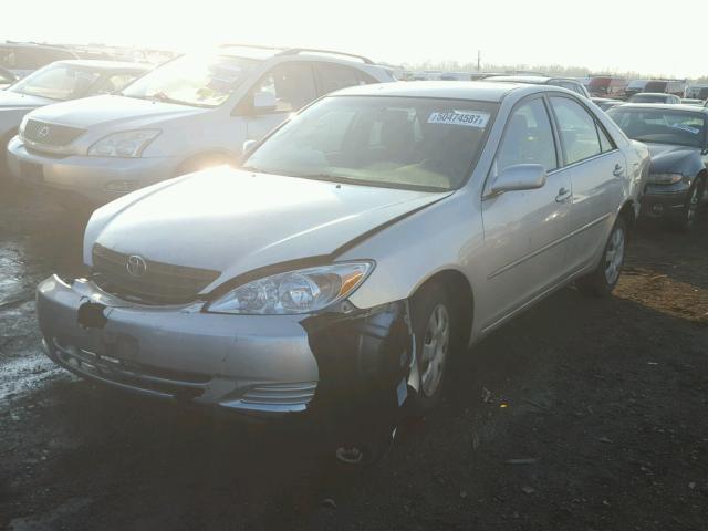 4T1BE32KX3U782441 - 2003 TOYOTA CAMRY LE SILVER photo 2