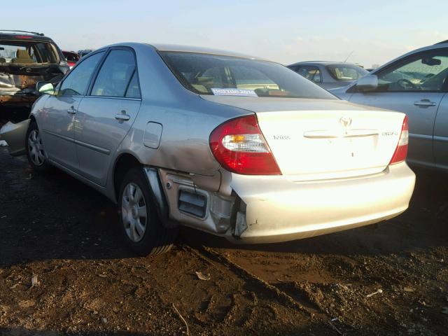 4T1BE32KX3U782441 - 2003 TOYOTA CAMRY LE SILVER photo 3