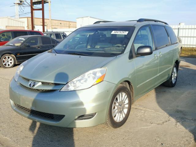 5TDZK23C18S214457 - 2008 TOYOTA SIENNA CE GREEN photo 2