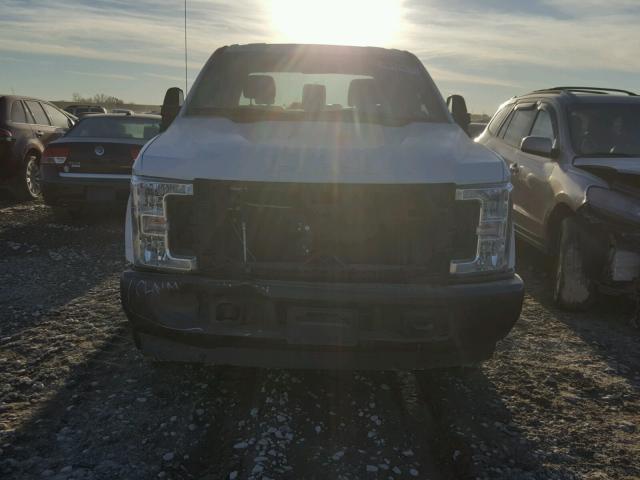 1FT8W3A67HED66557 - 2017 FORD F350 SUPER WHITE photo 9