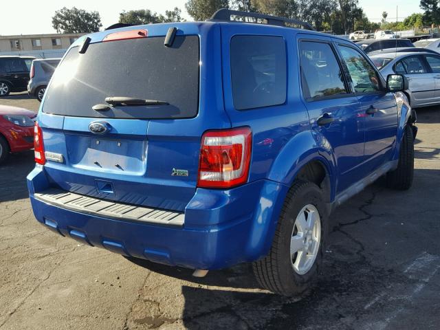 1FMCU0DG5BKC10878 - 2011 FORD ESCAPE XLT BLUE photo 4