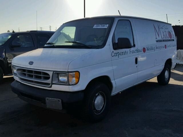 1FTRE14252HB01114 - 2002 FORD ECONOLINE WHITE photo 2