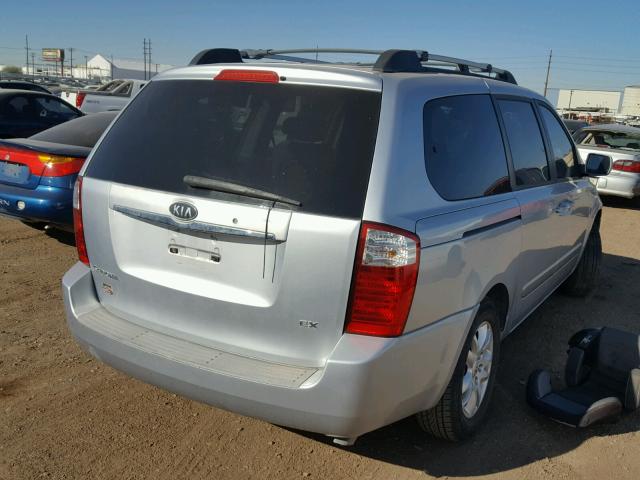 KNDMB233766082165 - 2006 KIA SEDONA EX SILVER photo 4