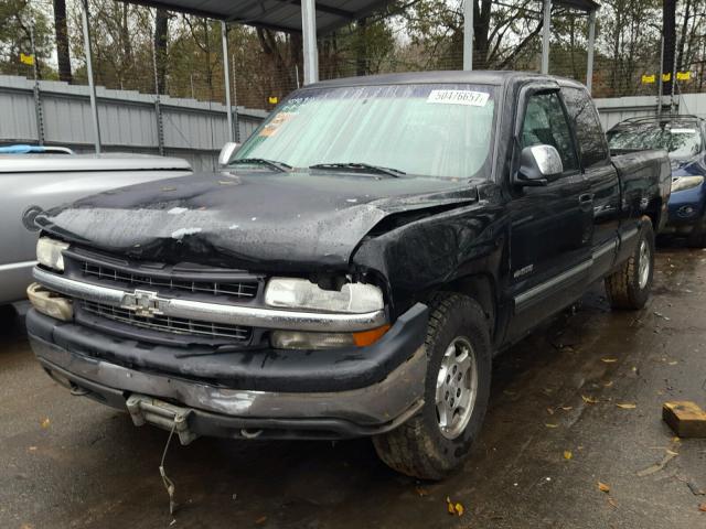 1GCEK19T6YE369110 - 2000 CHEVROLET SILVERADO BLACK photo 2