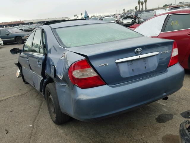 4T1BE32K32U556126 - 2002 TOYOTA CAMRY LE BLUE photo 3