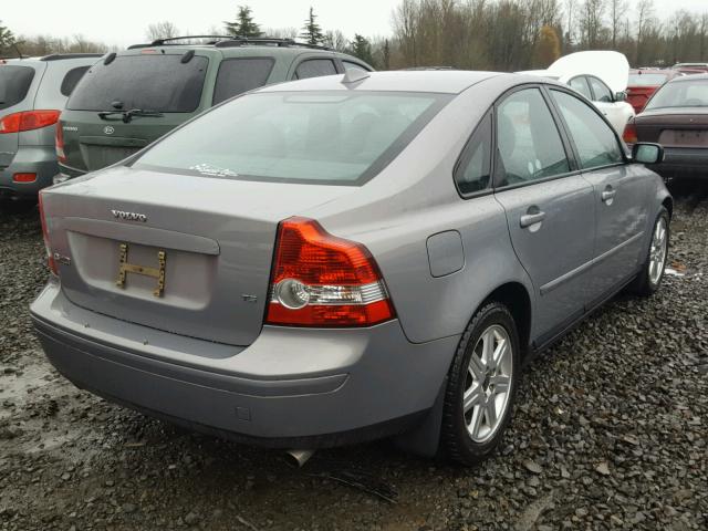 YV1MS682852121059 - 2005 VOLVO S40 T5 SILVER photo 4