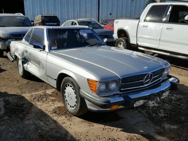 WDBBA48D1HA072382 - 1987 MERCEDES-BENZ 560 SL SILVER photo 1