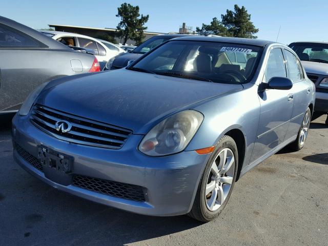 JNKCV51E05M210909 - 2005 INFINITI G35 BLUE photo 2