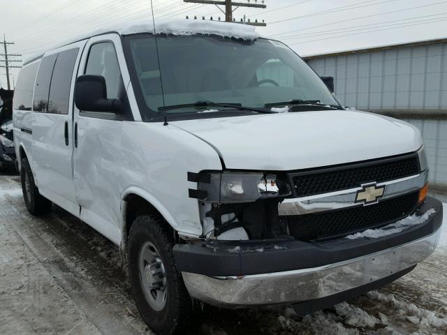 1GAHG39K481146338 - 2008 CHEVROLET EXPRESS G3 WHITE photo 1