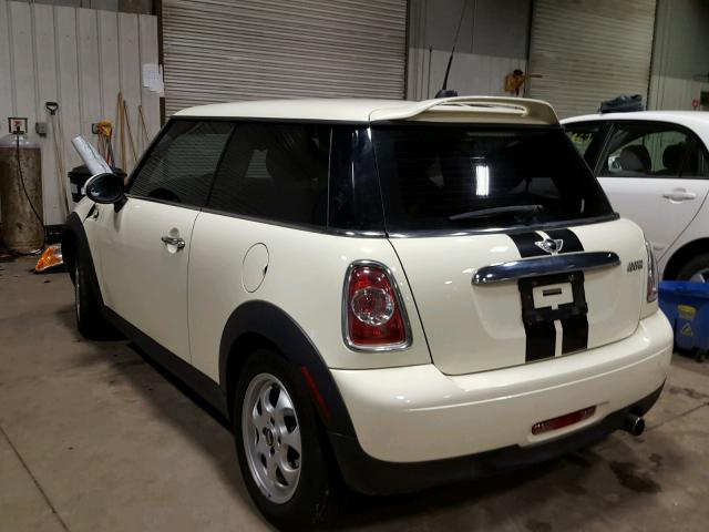 WMWSU3C52CT543517 - 2012 MINI COOPER WHITE photo 3