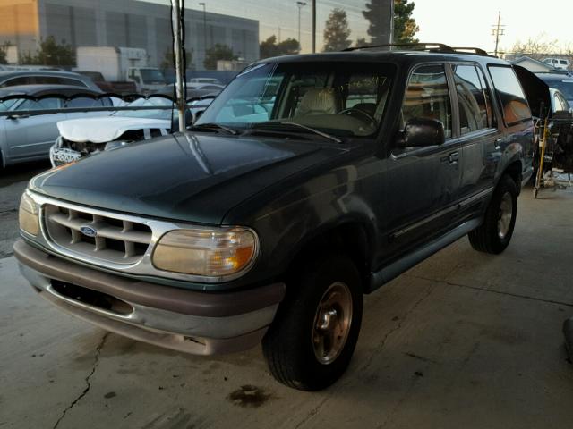 1FMDU32E5VZA33011 - 1997 FORD EXPLORER GREEN photo 2