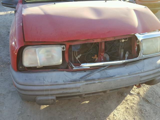 2CNBE13C436907069 - 2003 CHEVROLET TRACKER RED photo 9