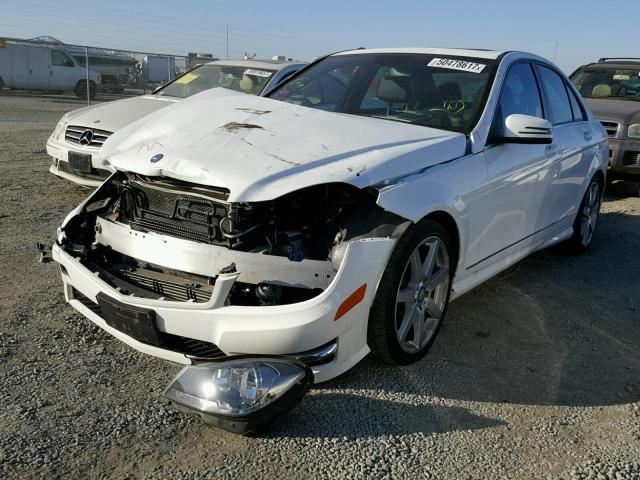 WDDGF4HB0EG248232 - 2014 MERCEDES-BENZ C 250 WHITE photo 2