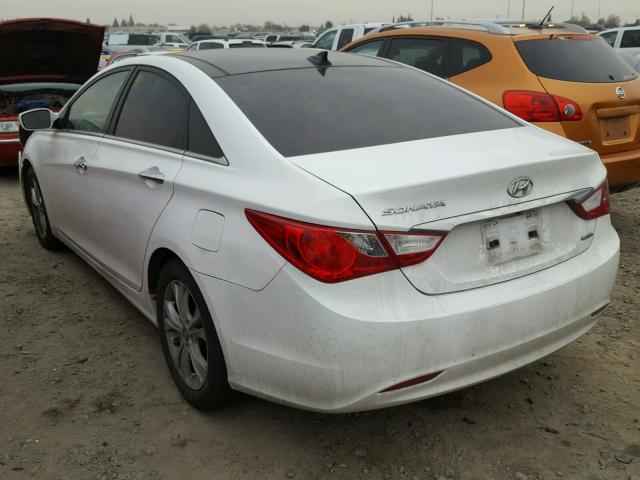 5NPEC4AC8DH618835 - 2013 HYUNDAI SONATA SE WHITE photo 3