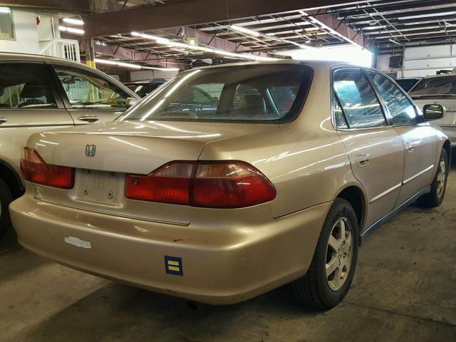 1HGCG669XYA103449 - 2000 HONDA ACCORD SE GOLD photo 4