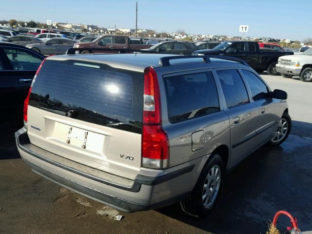 YV1SW61R021174374 - 2002 VOLVO V70 TAN photo 4