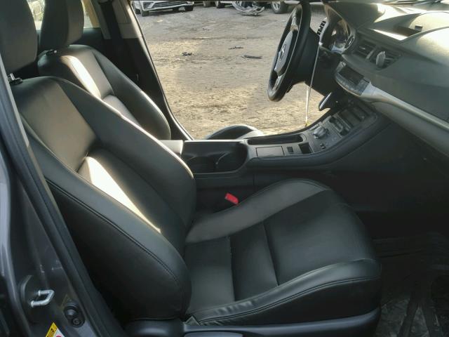 JTHKD5BH1C2122063 - 2012 LEXUS CT 200 GRAY photo 5