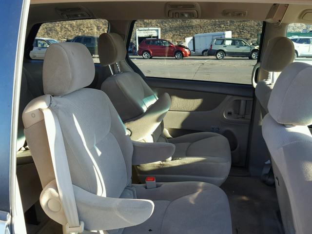 5TDZA23C05S296759 - 2005 TOYOTA SIENNA CE GOLD photo 6