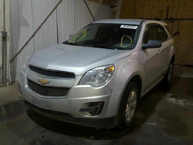 1GNFLEEK4FZ100865 - 2015 CHEVROLET EQUINOX LS Gümüş foto 2