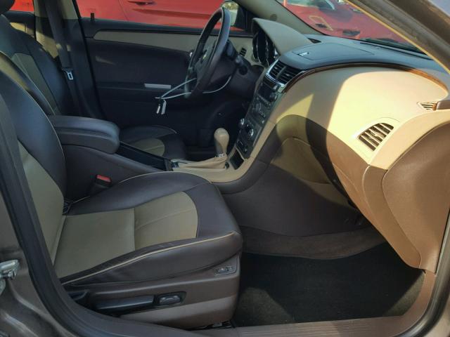 1G1ZE5E79AF142088 - 2010 CHEVROLET MALIBU LTZ 棕色 照片 5