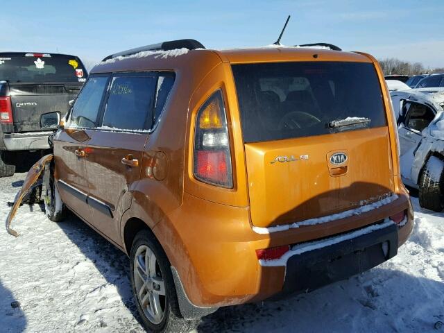 KNDJT2A23B7224526 - 2011 KIA SOUL + ORANGE photo 3