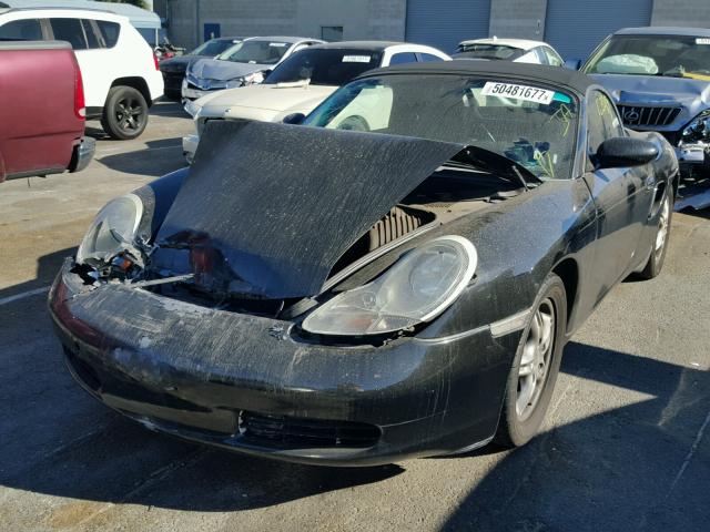 WP0CA29812U625565 - 2002 PORSCHE BOXSTER BLACK photo 2