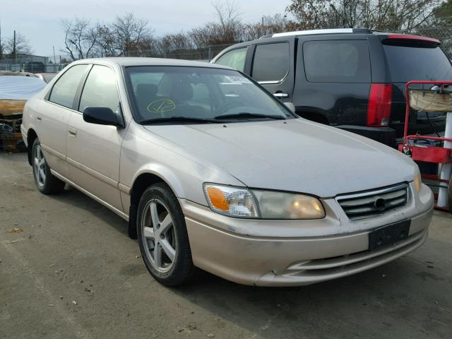 4T1BG22K81U795349 - 2001 TOYOTA CAMRY CE GOLD photo 1