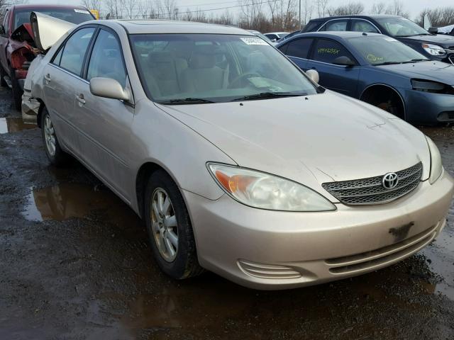 4T1BE32K82U559796 - 2002 TOYOTA CAMRY LE BEIGE photo 1