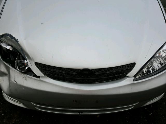 4T1BE32K24U875522 - 2004 TOYOTA CAMRY LE ვერცხლისფერი ფოტო 7