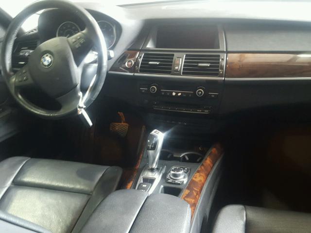 5UXZV8C5XBL417155 - 2011 BMW X5 XDRIVE5 SILVER photo 9