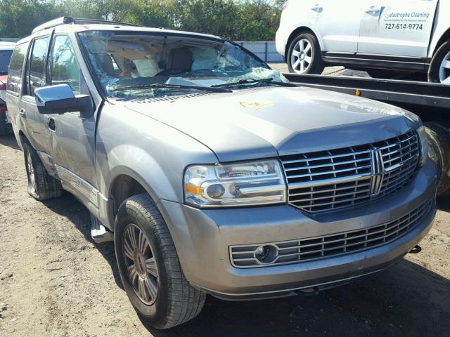 5LMFU275X8LJ06471 - 2008 LINCOLN NAVIGATOR SILVER photo 1