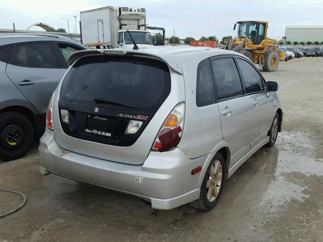 JS2RC61H955304062 - 2005 SUZUKI AERIO SX SILVER photo 4