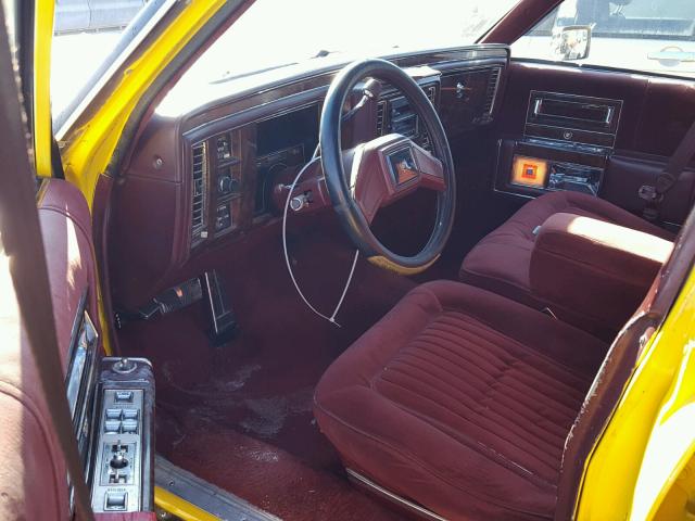 1G6DW54E1NR712977 - 1992 CADILLAC BROUGHAM YELLOW photo 9