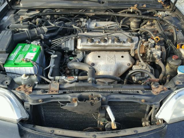 19UYA1255VL000338 - 1997 ACURA 2.2CL Սև լուսանկար 7