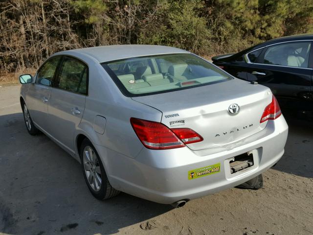 4T1BK36B15U027703 - 2005 TOYOTA AVALON XL SILVER photo 3