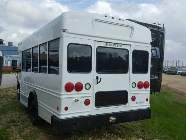 1GB3G2BG9B1127037 - 2011 CHEVROLET EXPRESS G3 WHITE photo 3