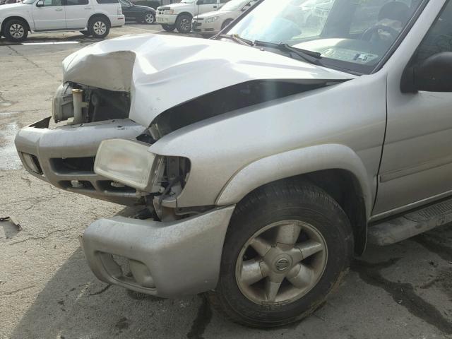 JN8DR09Y72W734056 - 2002 NISSAN PATHFINDER SILVER photo 9