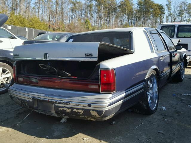 1LNLM82W6RY687738 - 1994 LINCOLN TOWN CAR S BLUE photo 4