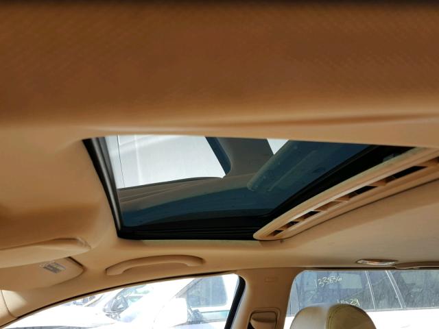 WVWWU63B75E141186 - 2005 VOLKSWAGEN PASSAT GLX GREEN photo 9