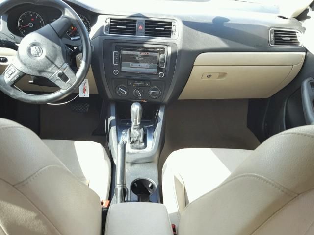 3VWDX7AJ7CM390512 - 2012 VOLKSWAGEN JETTA SE Qara foto 9
