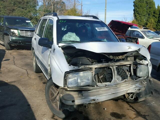 2CNBE13C736952877 - 2003 CHEVROLET TRACKER WHITE photo 1