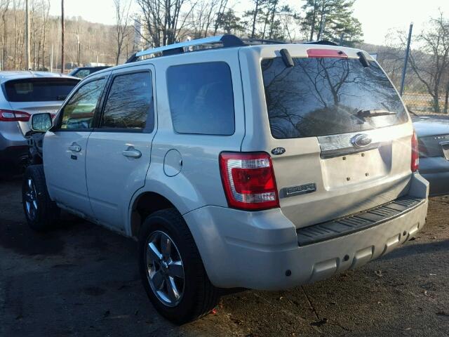 1FMCU04789KA86258 - 2009 FORD ESCAPE LIM SILVER photo 3