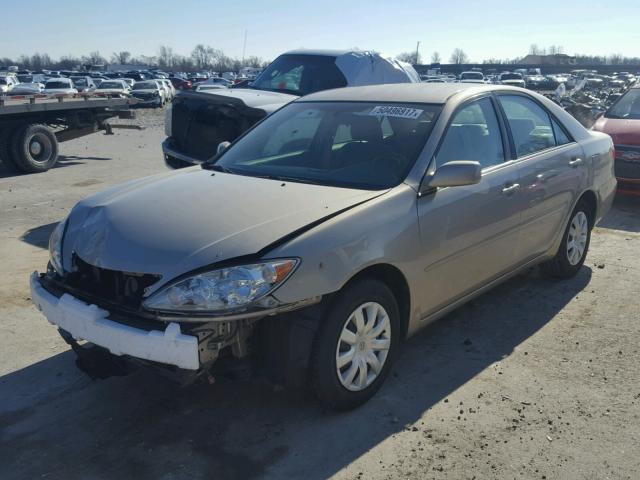 4T1BE32K95U967714 - 2005 TOYOTA CAMRY LE GOLD photo 2