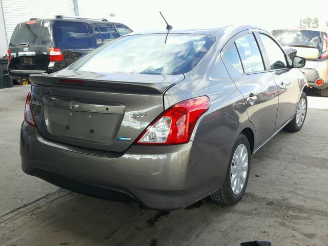 3N1CN7AP0GL819092 - 2016 NISSAN VERSA S GRAY photo 4