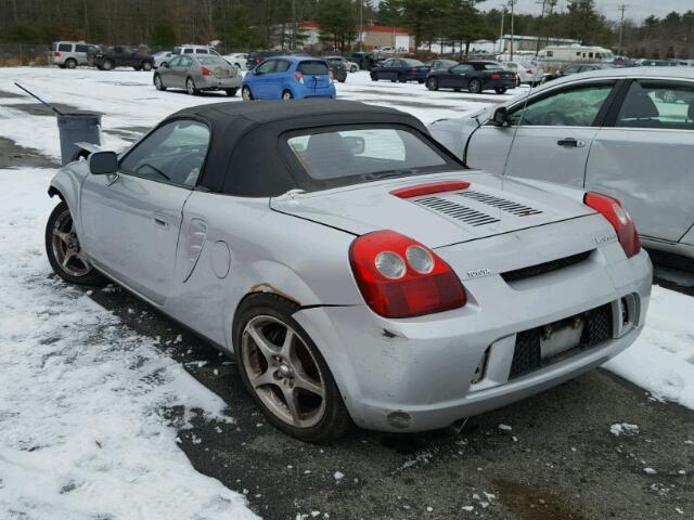 JTDFR320X30058507 - 2003 TOYOTA MR2 SPYDER SILVER photo 3