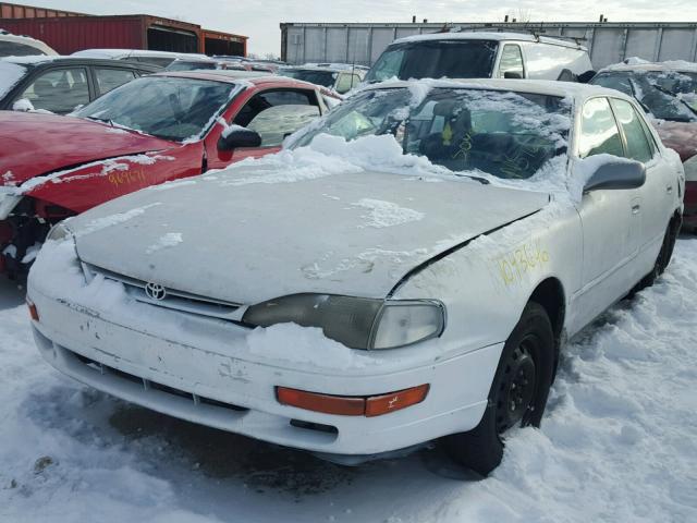 4T1SK12E8SU601617 - 1995 TOYOTA CAMRY LE WHITE photo 2