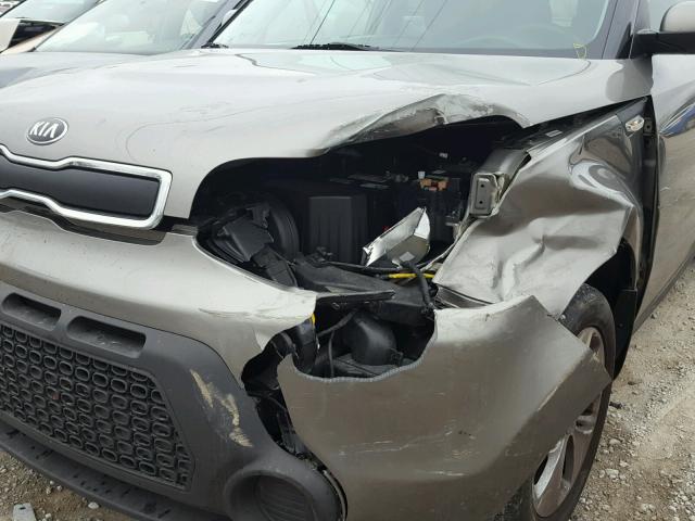 KNDJN2A25E7019224 - 2014 KIA SOUL GRAY photo 9