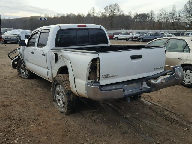 5TELU42N18Z515196 - 2008 TOYOTA TACOMA DOU WHITE photo 3